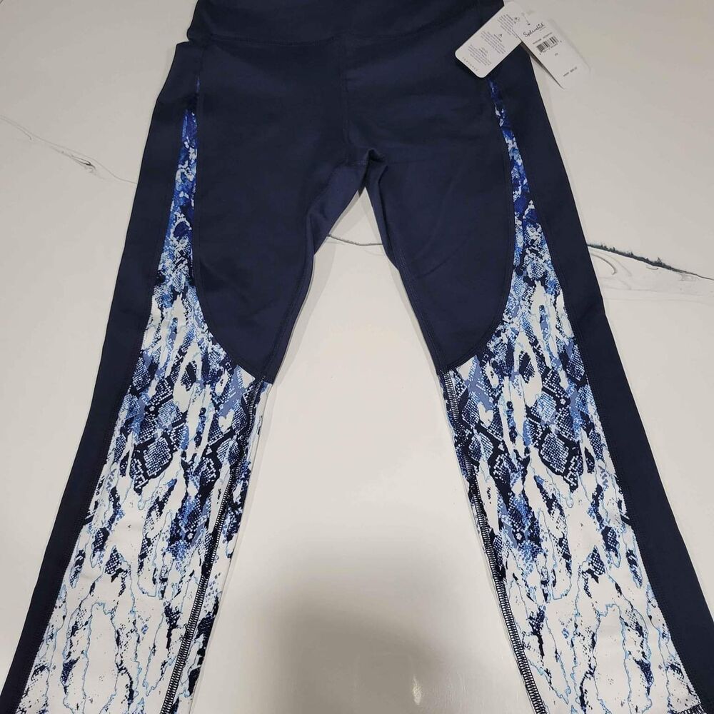 Brand New with tags! XS Splendid navy capri leggings